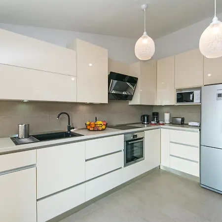 Apartment Franko, Free Parking Kastela